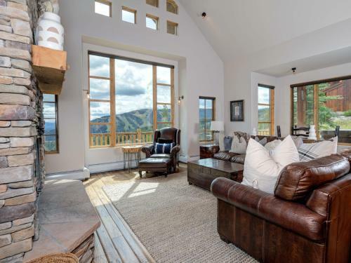 Alpine Meadows Chalets By Big Sky Vacation Rentals