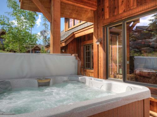 Alpine Meadows Chalets By Big Sky Vacation Rentals