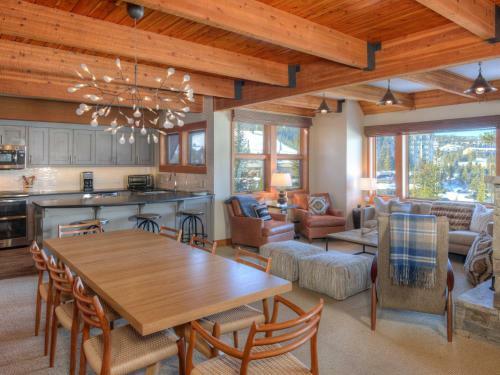 Arrowhead Chalets By Big Sky Vacation Rentals