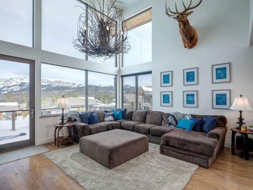 Silvertip Cabins By Big Sky Vacation Rentals