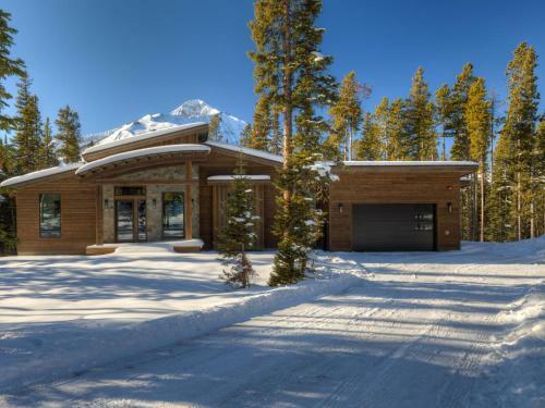 Speaking Eagle Lodge By Big Sky Vacation Rentals