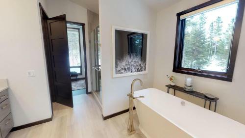 Speaking Eagle Lodge By Big Sky Vacation Rentals