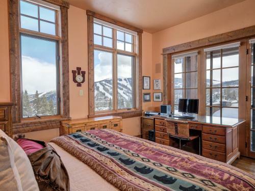 White Grass Lodge By Big Sky Vacation Rentals