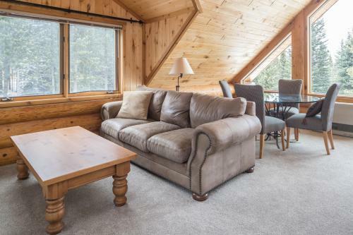 Silverado Lodge