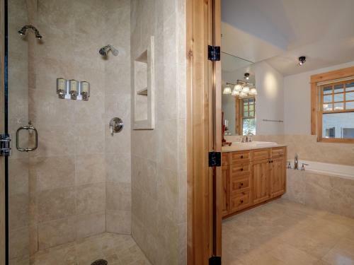 Moonlight Penthouse By Big Sky Vacation Rentals