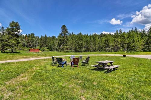 Custom Cabin With Grill And Fire Pit 7 Mi To Glacier!
