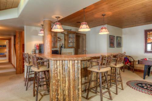 Leaf Lodge By Big Sky Vacation Rentals