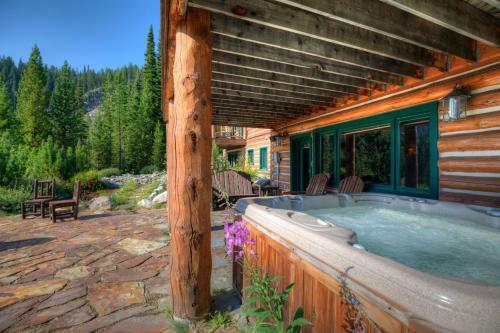 Leaf Lodge By Big Sky Vacation Rentals