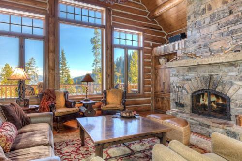 Leaf Lodge By Big Sky Vacation Rentals