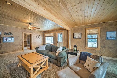 Historic And Rustic Red Lodge Farmstead On 10 Acres!