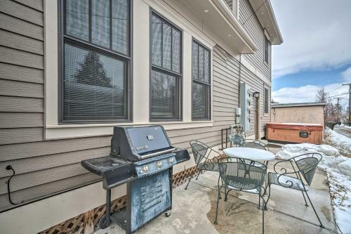 Updated Townhome With Hot Tub - Walk To Downtown!