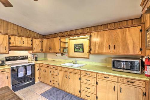 Flathead Lake Waterfront Cabin With Dock, Kayaks