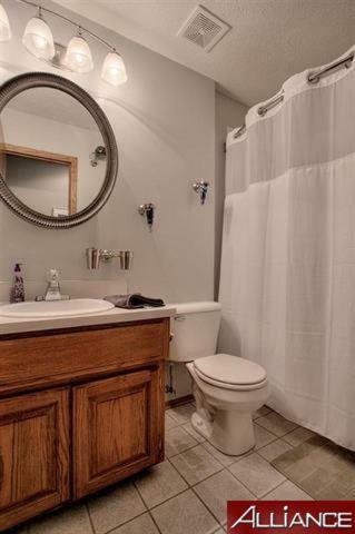 4 Bdrm Home @ Zoo, Unmc, Downtown, Uno