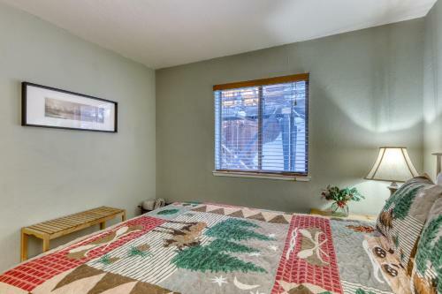 Tahoe Treetop Escape