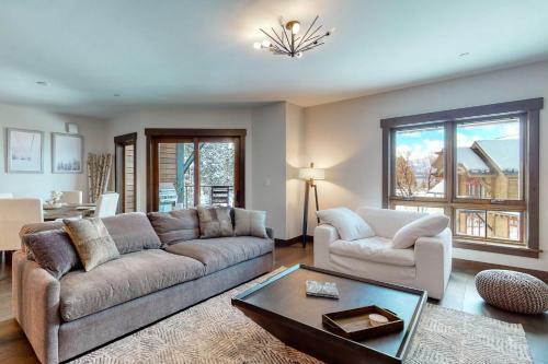 Luxury Lakefront At Tahoe Beach Club With Private Beach
