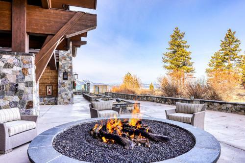 Luxury Lakefront At Tahoe Beach Club With Private Beach