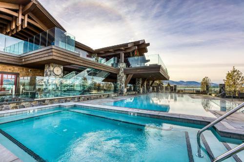 Luxury Lakefront At Tahoe Beach Club With Private Beach
