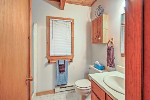 Spacious Bartlett Townhome Less Than 6 Mi To Attitash Mtn!