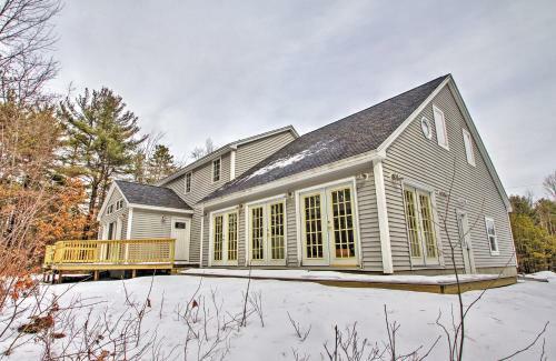 Charming Retreat About 1 Mile To Ossipee Lake Marina!