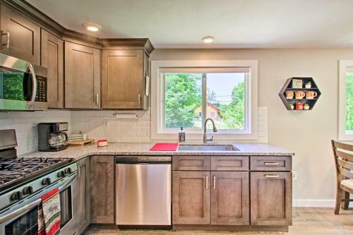 Renovated Home With Direct Access To Snowmobile Trail