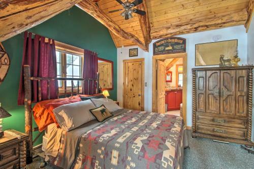 Waterfront Conway Lake Cabin With Deck And Fire Pit!