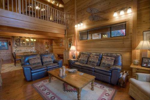 Smokey Joes By Lake Tahoe Accommodations