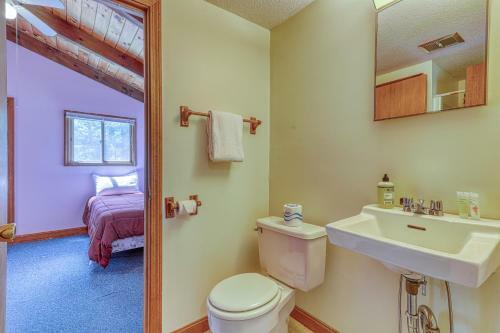 Fife And Drum Beach Home - 5 Bed 3 Bath Vacation Home In Freedom