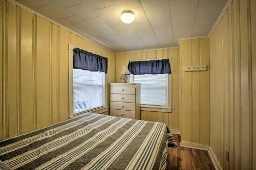 Apartamento Cozy Coastal Getaway - Walk To Beach And Shops!