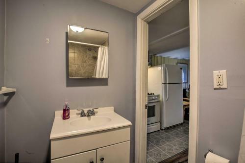 Apartamento Cozy Coastal Getaway - Walk To Beach And Shops!