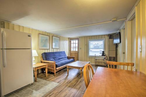 Apartamento Cozy Coastal Getaway - Walk To Beach And Shops!