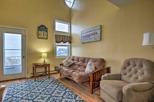 Apartment With Ocean Views Walk To Hampton Bch!