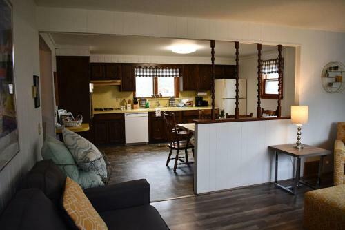 Brook Road Townhouse