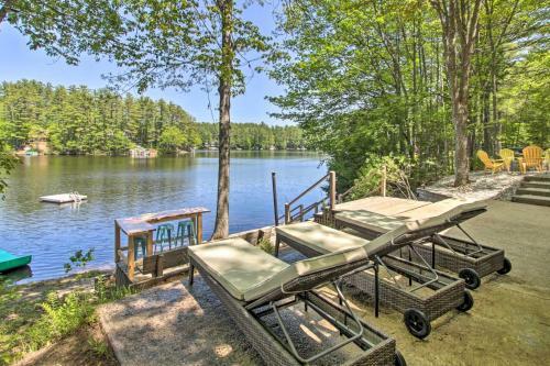 Dreamy Lakefront Getaway With Beach And Hot Tub