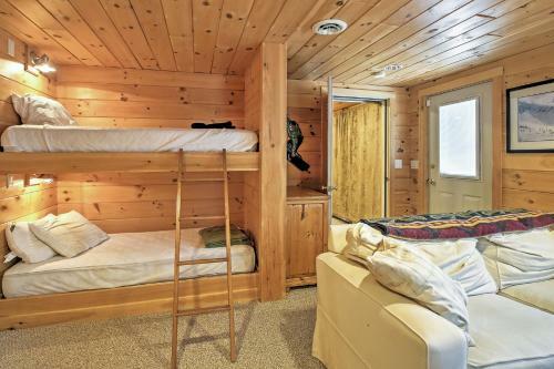 Rustic North Conway Cabin Less Than 3 Mi To Cranmore Mtn!