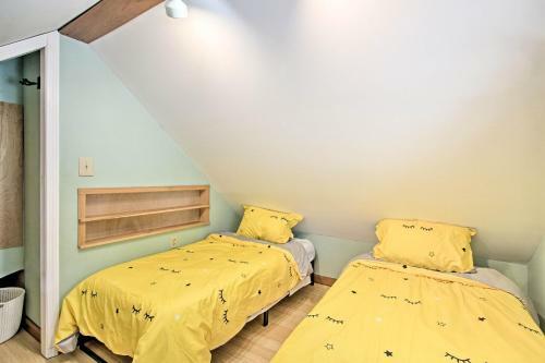 North Conway Home With Sunroom-near Saco River!