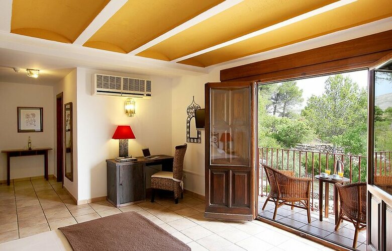 Hotel Alahuar