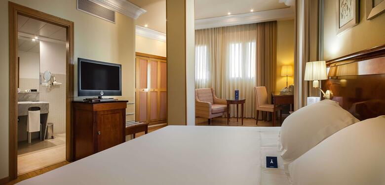 Hotel Meli� Plaza Valencia