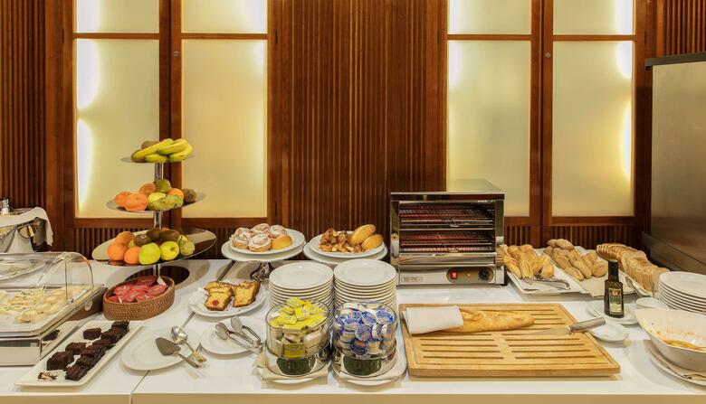 Hotel Meli� Plaza Valencia