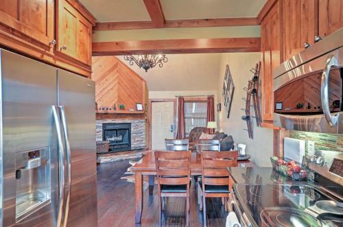 Apartamento Angel Fire Condo With Fireplace Half Mi To Ski Lift!