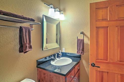 Apartamento Angel Fire Condo With Fireplace Half Mi To Ski Lift!