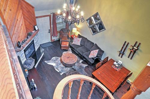 Apartamento Angel Fire Condo With Fireplace Half Mi To Ski Lift!