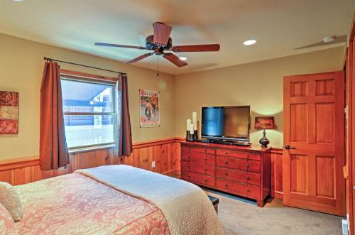 Apartamento Angel Fire Condo With Fireplace Half Mi To Ski Lift!
