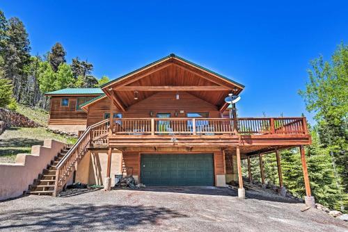 Spacious Angel Fire Retreat With Deck And Mtn Views
