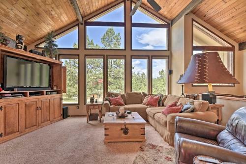 Spacious Angel Fire Getaway, 2 Mi To Slopes!