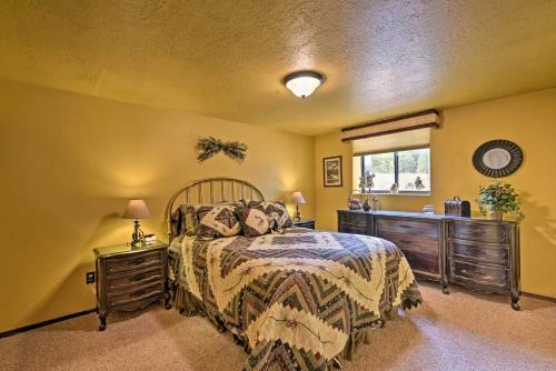 Spacious Angel Fire Getaway, 2 Mi To Slopes!