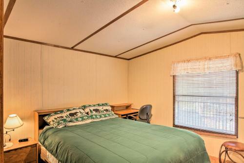Rustic Cloudcroft Cabin With Deck-near Skiing And Fishing!
