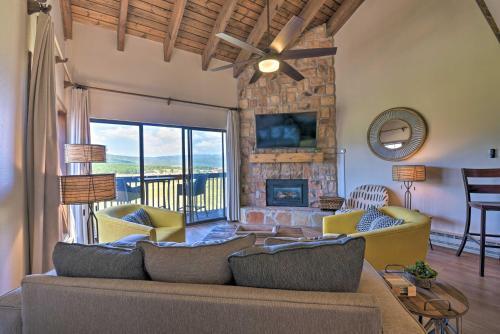 Apartamento Modern Couples Condo With Loft And Wheeler Peak View!