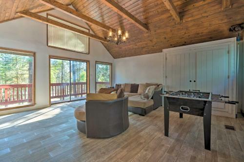 Angel Fire A-frame Less Than 4 Miles To Ski Resort!