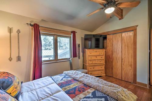 Grinning Bear Lodge With Deck, 5mi To Resort!