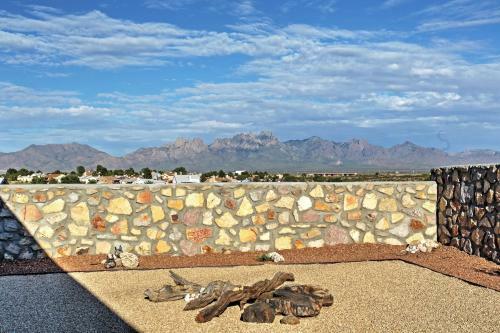 Las Cruces Home With Patio And Organ Mountain Views!